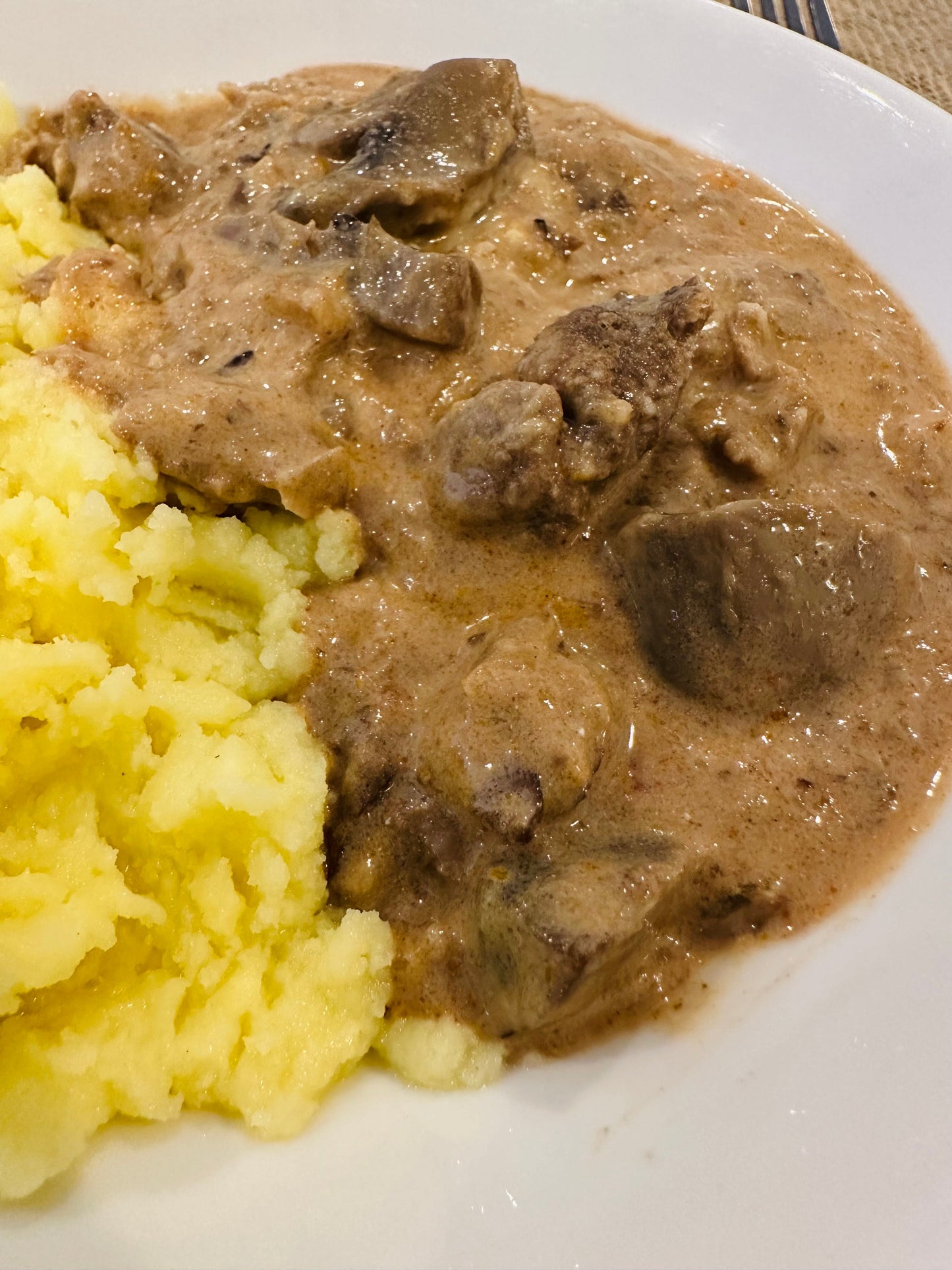 Fresh - Beef Stroganoff with Mash - GF