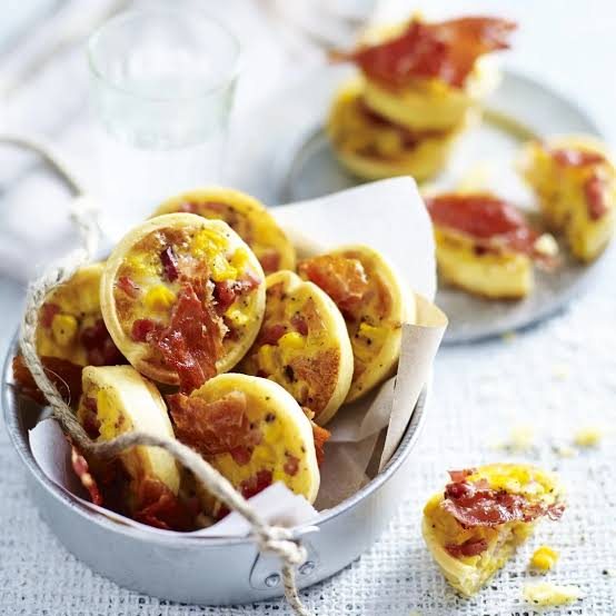 Mini Bacon and Cheddar Quiche (12)