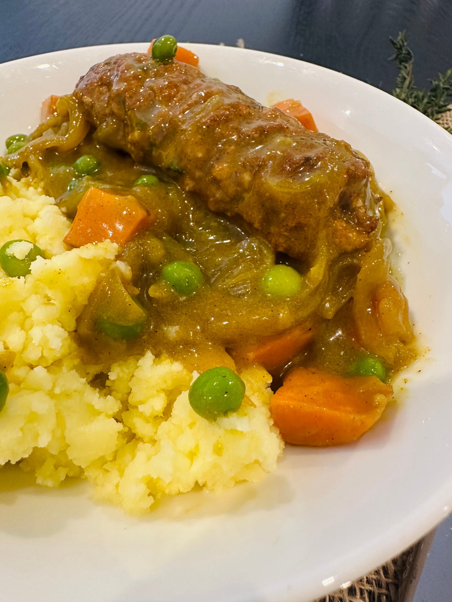 Fresh - Curried Sausages with Mash - GF